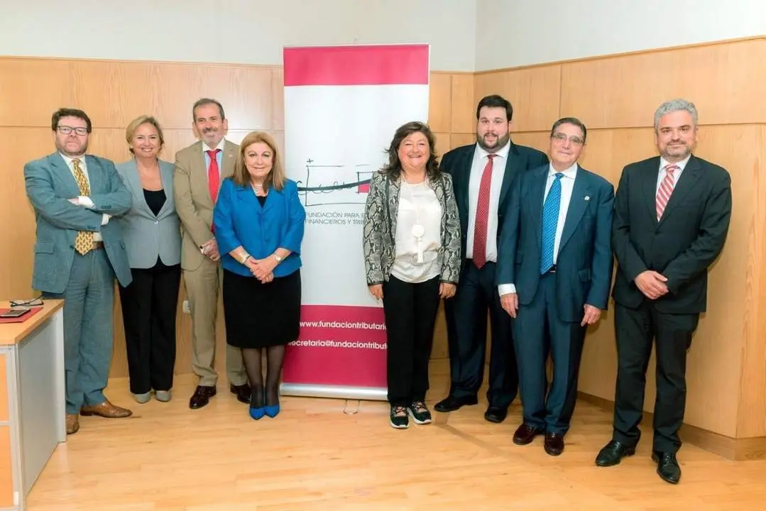 Entrega del premio Julio Banacloche. - uma