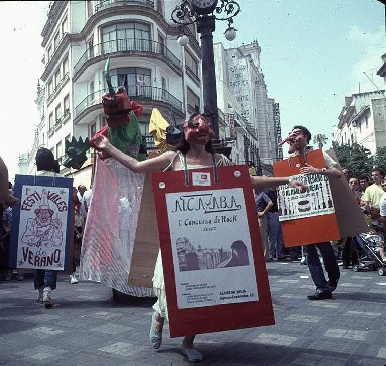 Un pasacalles de los a&ntilde;os 80 - jerez.es