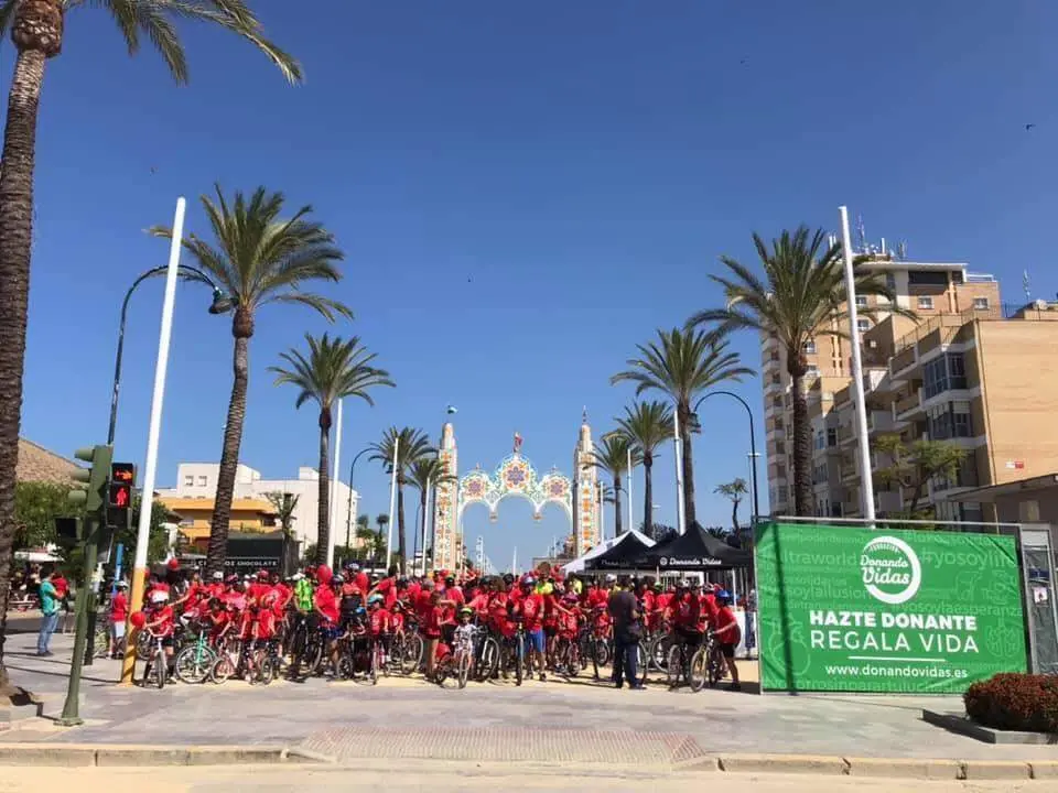 Salida del Paseo de Vida desde la Calzada, este domingo. - Informaci&oacute;n.