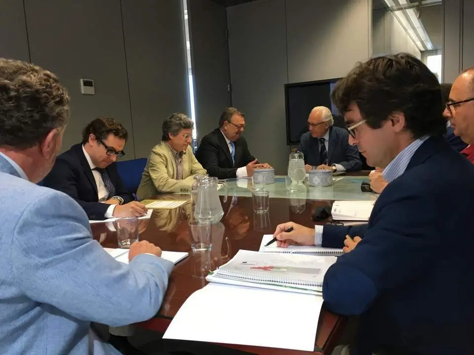 Reuni&oacute;n sobre el tranv&iacute;a de Alcal&aacute; en Fomento. - FOMENTO