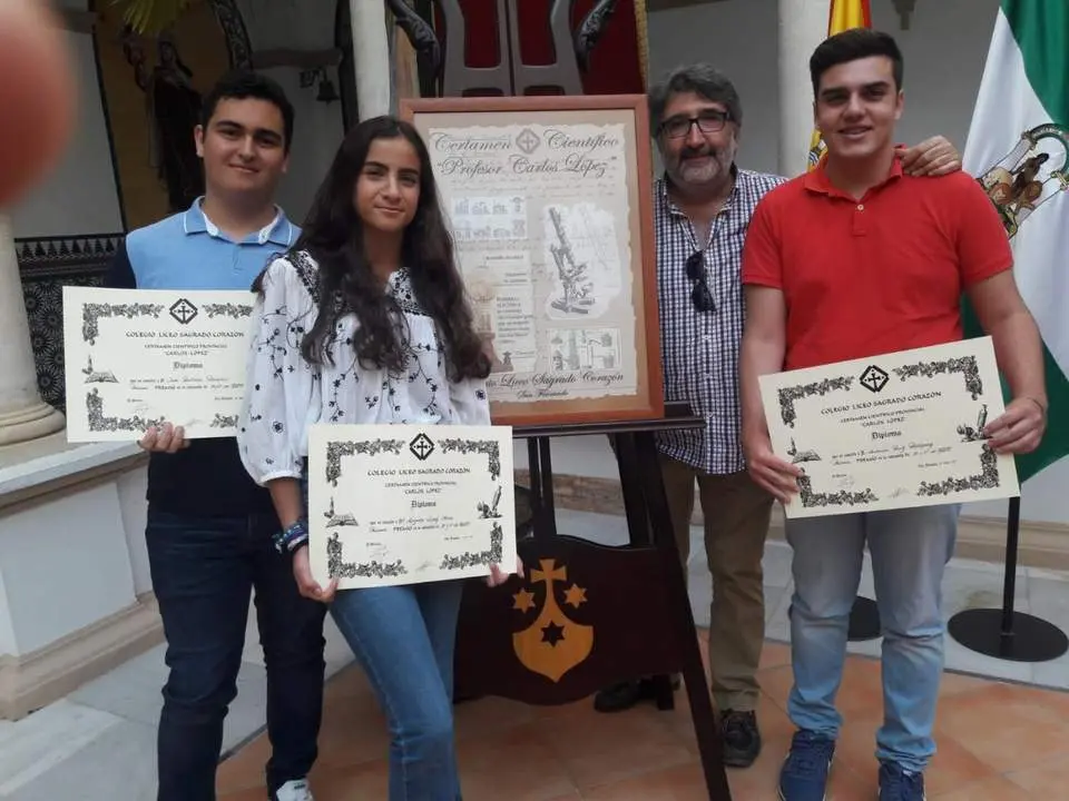 Alumnos premiados. - Informaci&oacute;n.