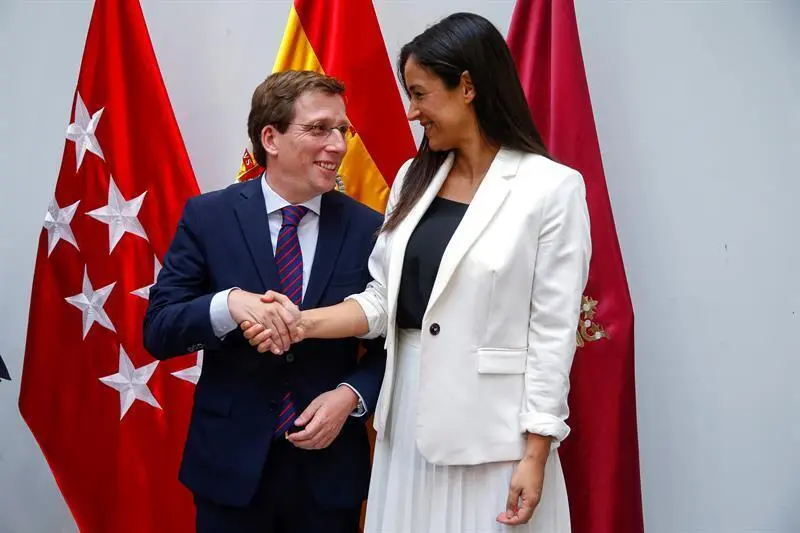 Almeida y Villac&iacute;s. - EFE