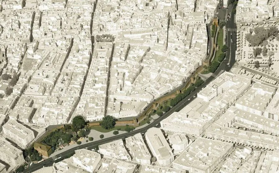 Patrimonio aprueba la rehabilitaci&oacute;n de la muralla de la Macarena