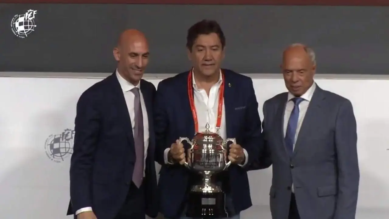 Manuel Zambrano. - VH
