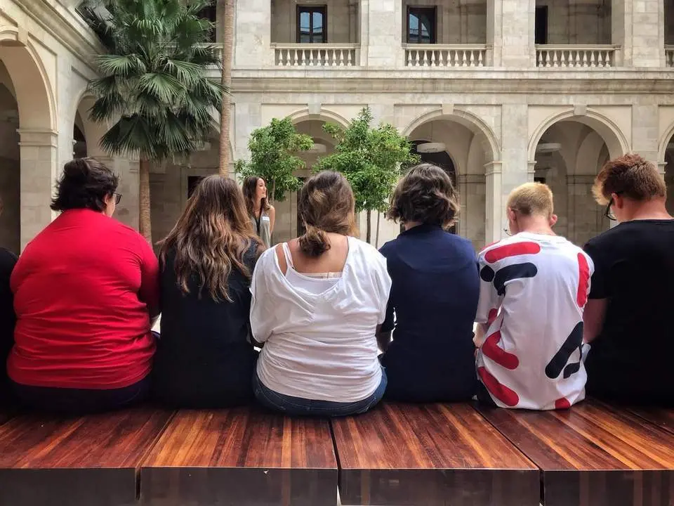 Pacientes pedi&aacute;tricos de Salud Mental 'juegan' en el Museo de M&aacute;laga