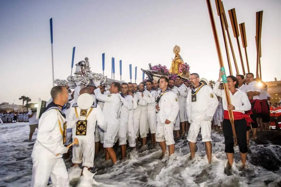 Procesi&oacute;n Virgen del Carmen - ROHU