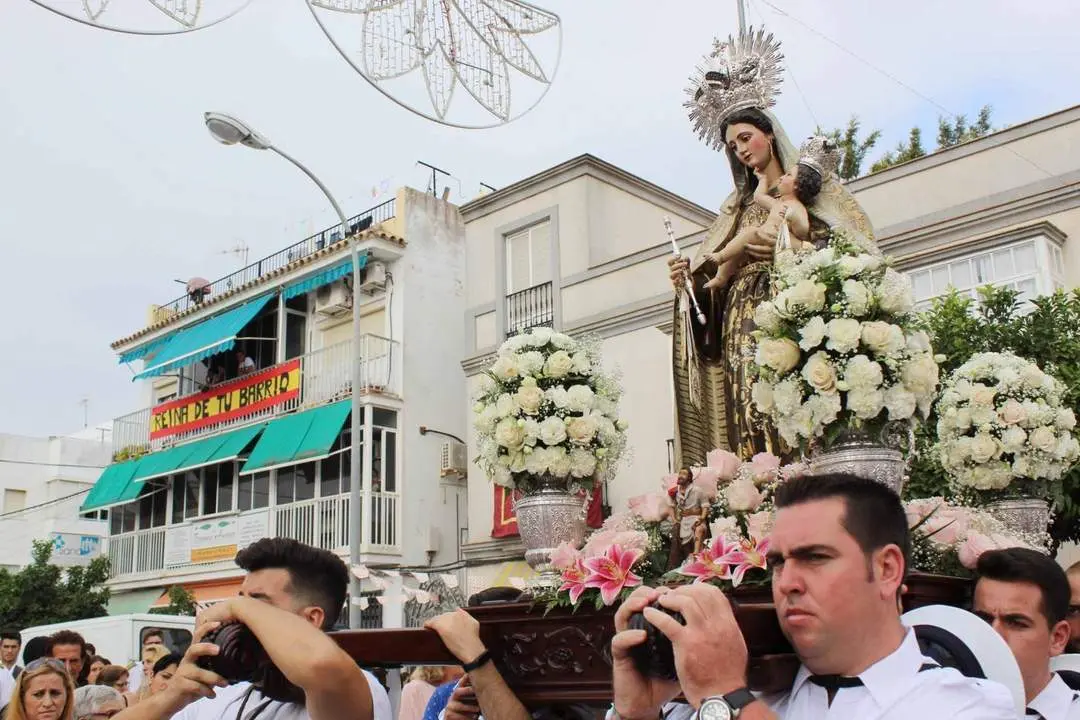 La Virgen del Carmen de Bonanza en el inicio de la procesi&oacute;n matinal - Ra&uacute;l J. Bustillos