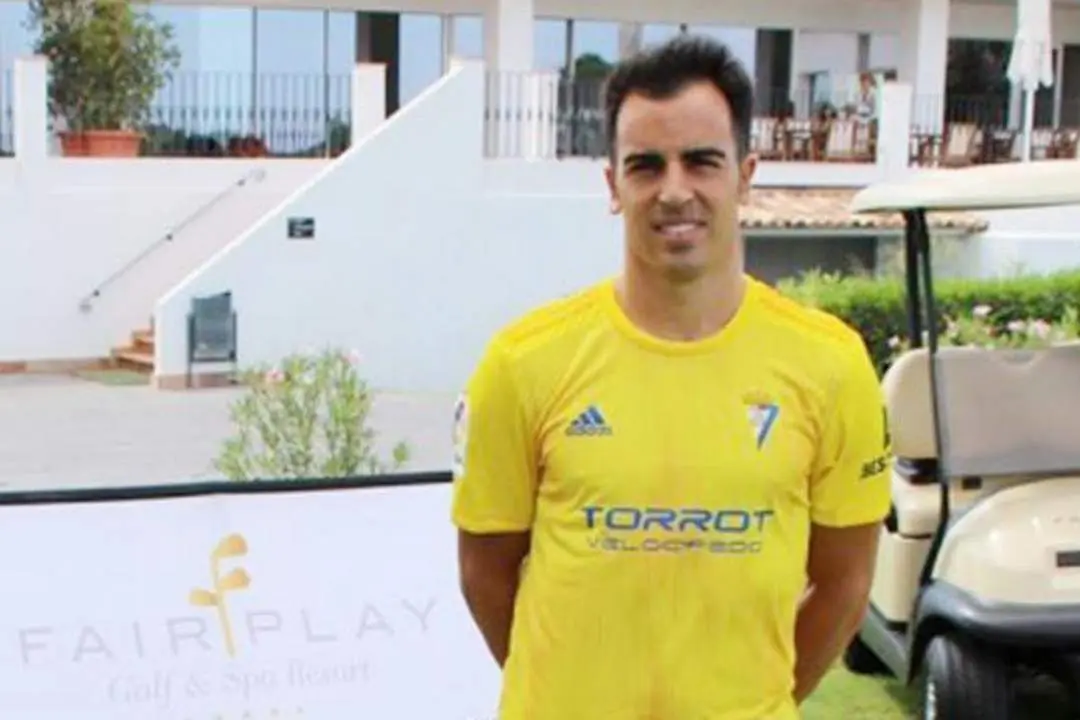 Jurado fue baja en el prime partido de Liga del C&aacute;diz por lesi&oacute;n - C&aacute;diz CF
