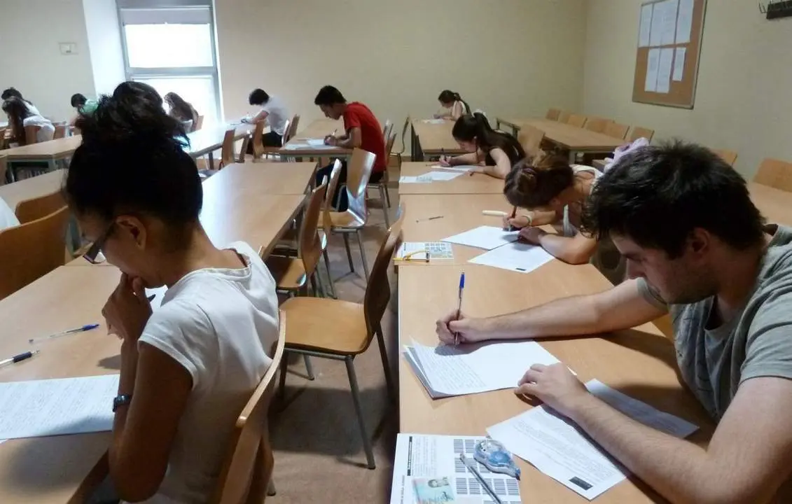 Examen de Selectividad. - EP