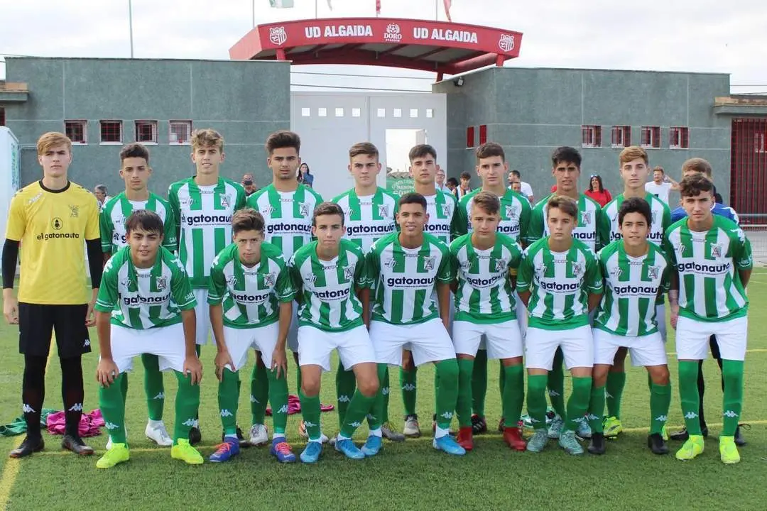 Los jugadores verdiblancos que afrontaron este encuentro en La Algaida - Ra&uacute;l J. Bustillos