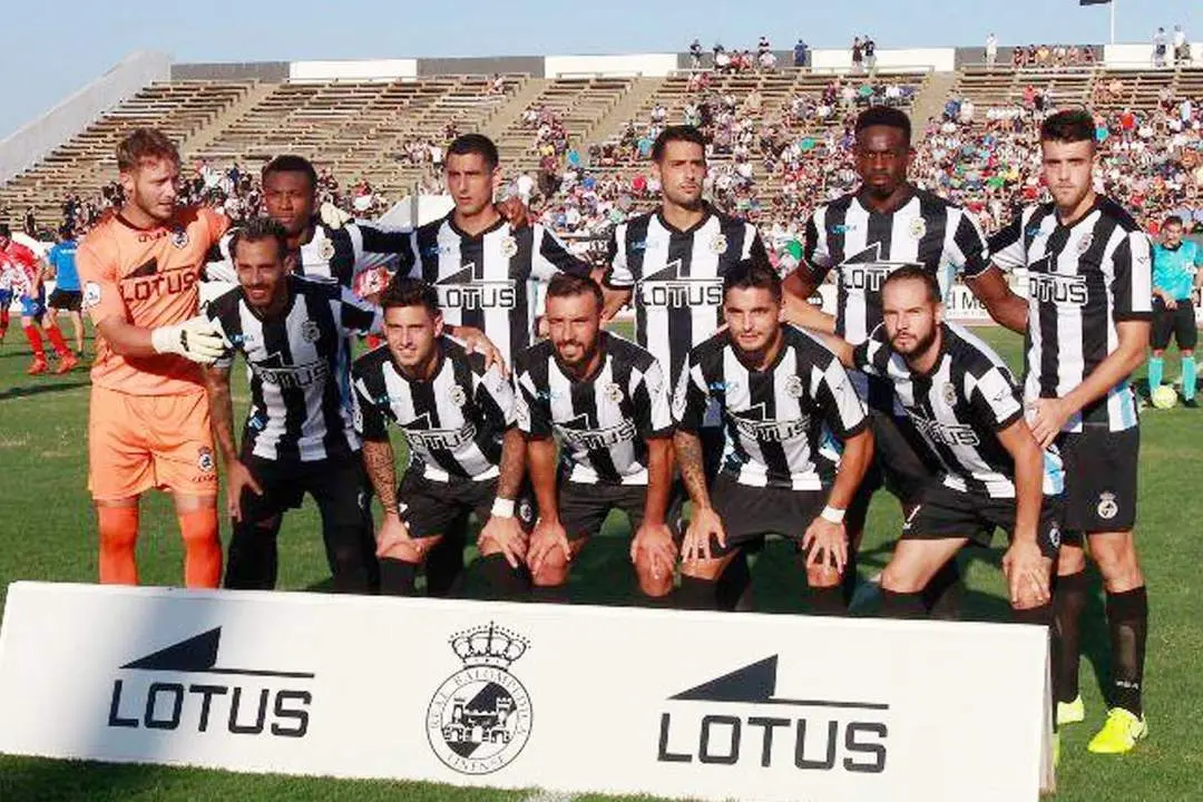 Once inicial que present&oacute; la Balona ante el Don Benito en La L&iacute;nea - A. I.