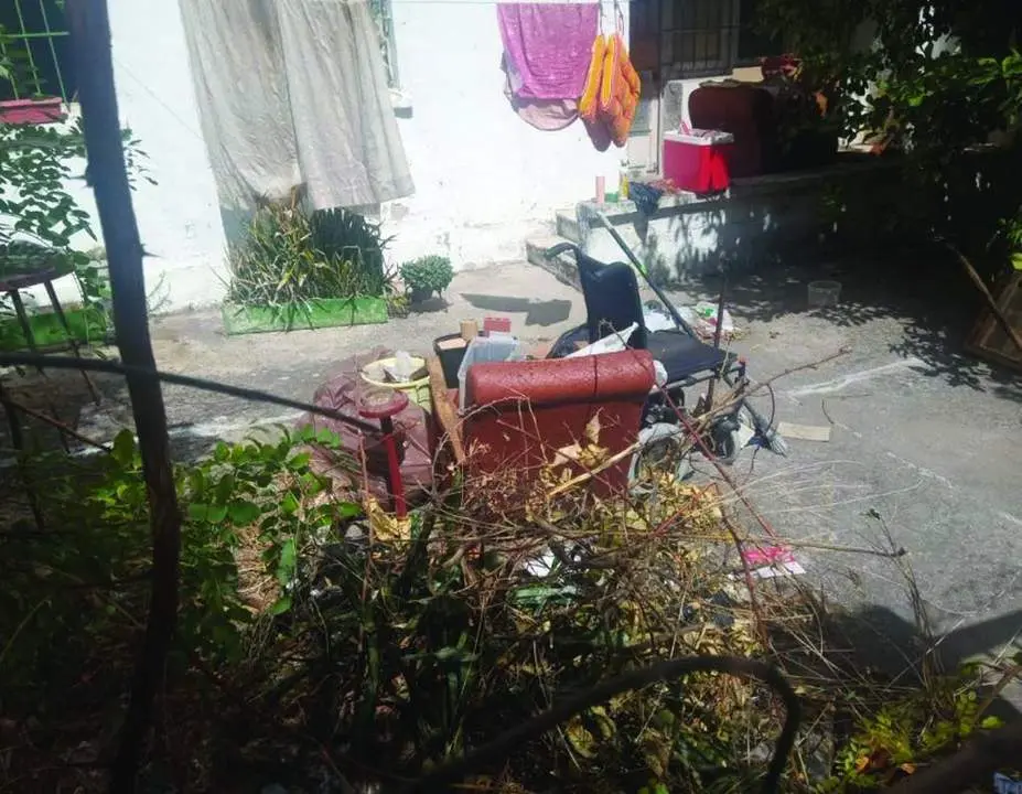 Una imagen del patio de la vivienda ocupada.  - Cedida