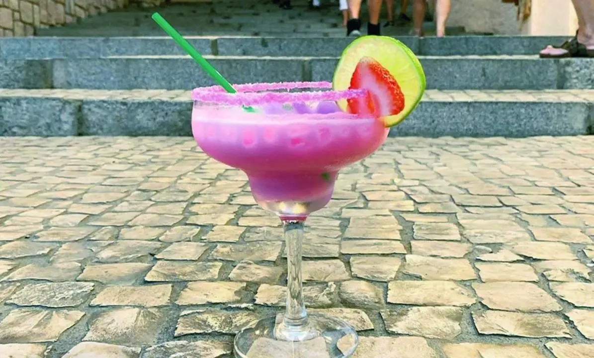 Imagen de uno de los c&oacute;cteles participantes en 'Coctelmolinos'. - @TTORREMOLINOS