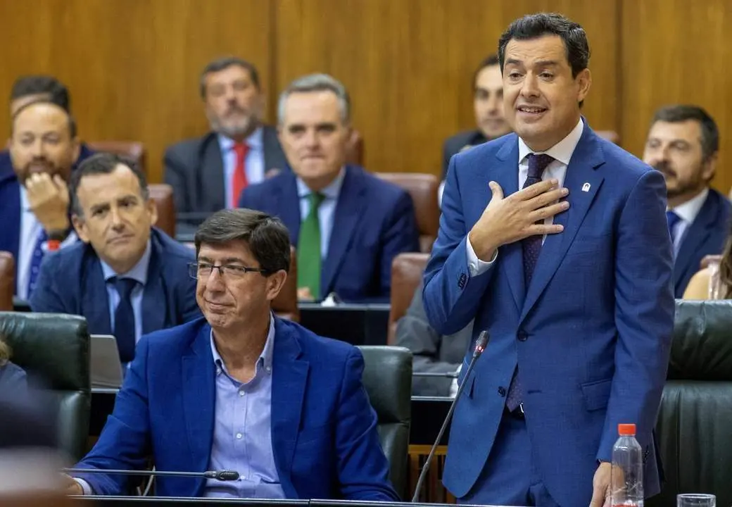 Juanma Moreno y Juan Mar&iacute;n. - EFE