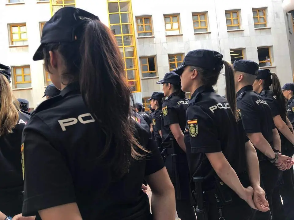 Agentes de la Polic&iacute;a Nacional. - vm