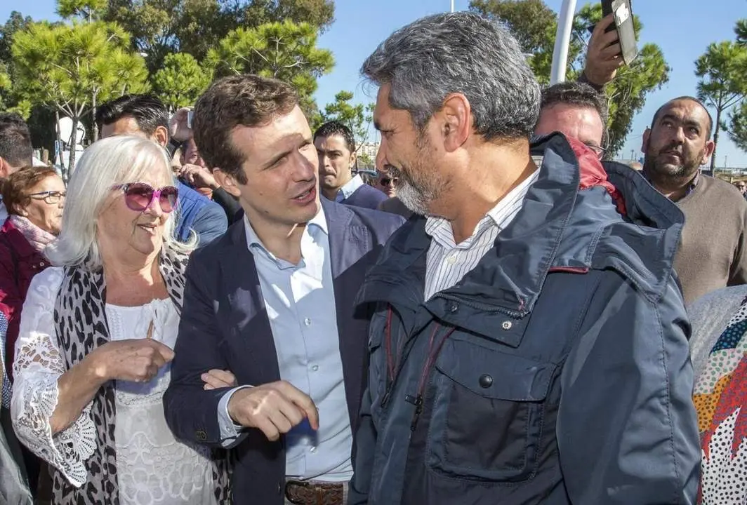 Pablo Casado con Juan Jos&eacute; Cort&eacute;s. - VH