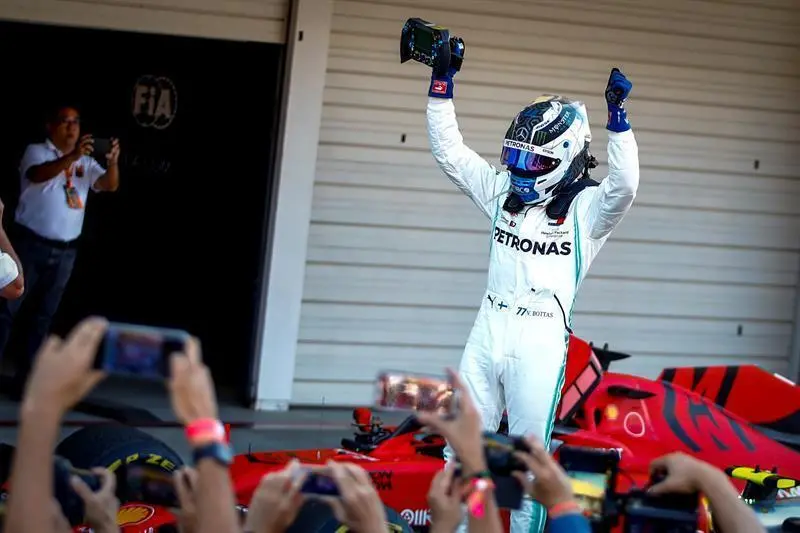Bottas gana el Gran Premio de Jap&oacute;n en el que Carlos Sainz es quinto