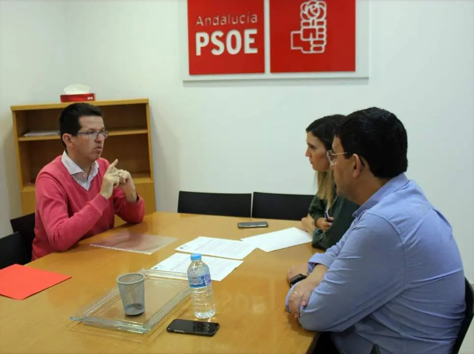 Reuni&oacute;n entre el COAF y el PSOE. - VH