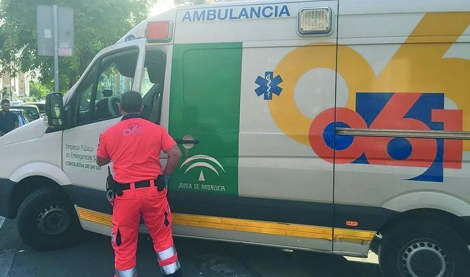 Ambulancia del 061 - VIVA JA&Eacute;N