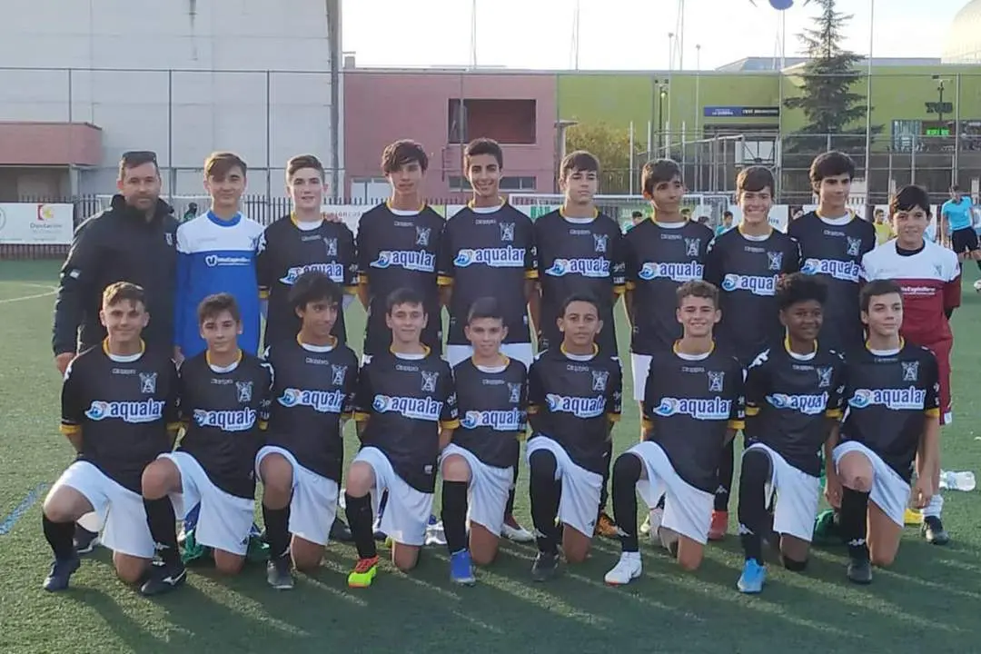 El equipo infantil A del Atl&eacute;tico Sanluque&ntilde;o en su visita a C&oacute;rdoba - A. I.
