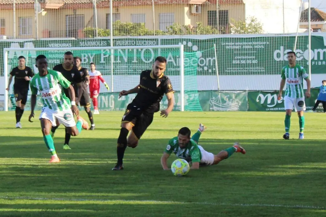 El Atl&eacute;tico Sanluque&ntilde;o supo levantarse a tiempo y ganar el partido - Ra&uacute;l J. Bustillos