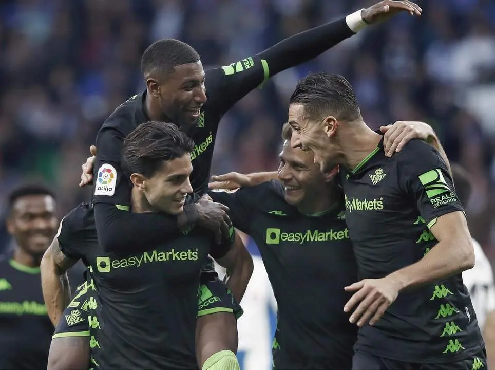 El Betis se dej&oacute; dos puntos en el RCDE Stadium (2-2)