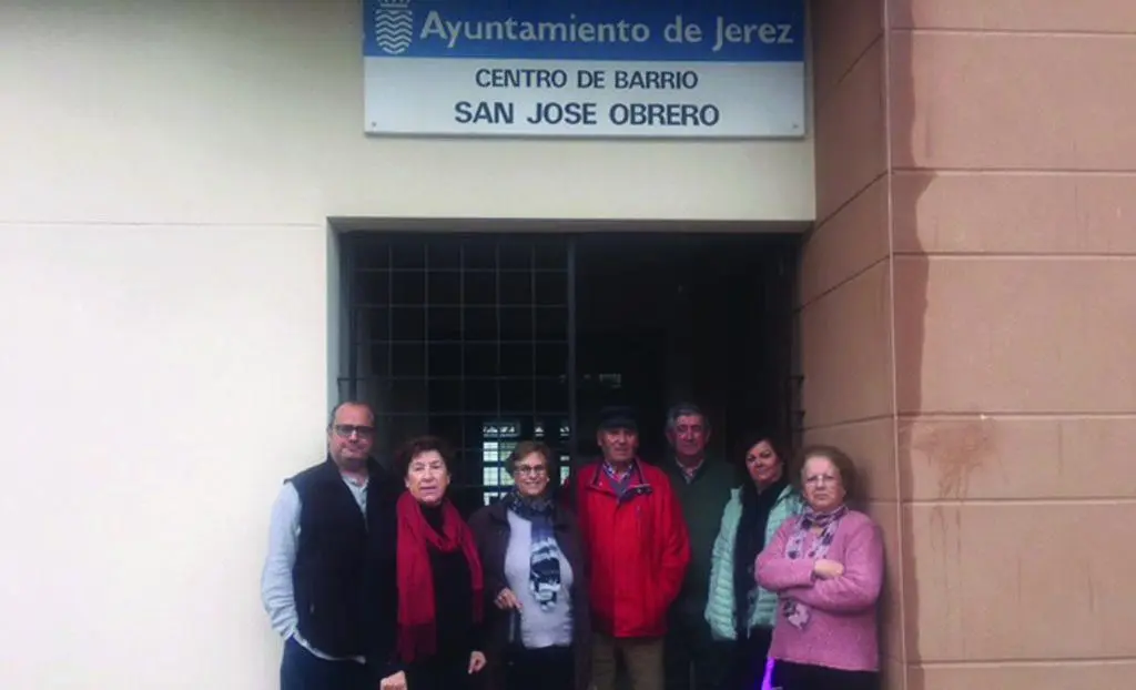 Representantes de las asociaciones de vecinos La Prosperidad, de mujeres y de mayores de San Jos&eacute; Obrero.. - Viva