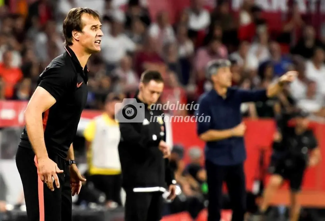 Julen Lopetegui durante un partido en el Ram&oacute;n S&aacute;nchez Pizju&aacute;n. - efe