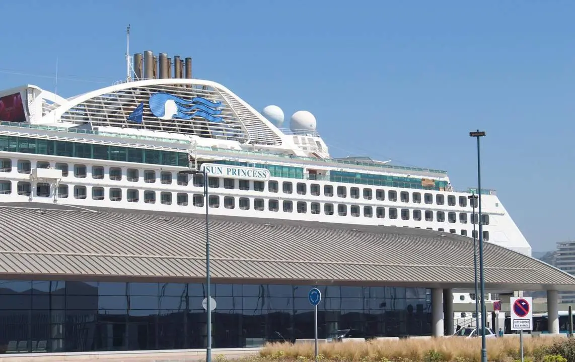 La vuelta al mundo del 'Sun Princess' hace parada en M&aacute;laga