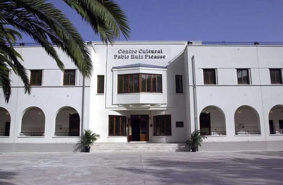 Centro Cultural Picasso. - V.M.