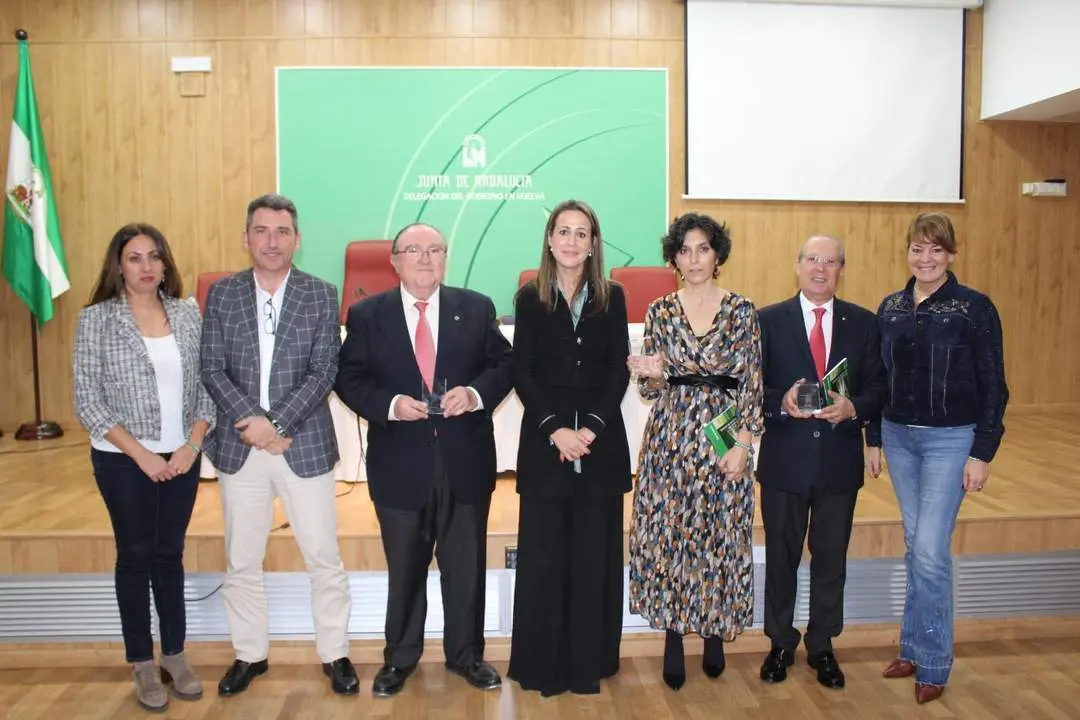 La Junta reconoce la labor de C&aacute;ritas, Cruz Roja y Banco de Alimentos. - VH