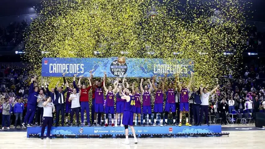 MoraBanc homenajea a Chiquito de la Calzada antes de la Copa del Rey