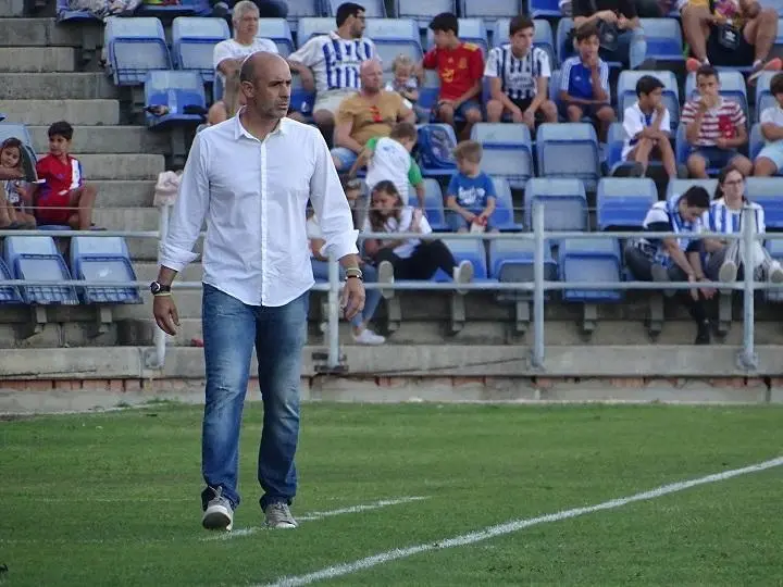 Alberto Monteagudo, t&eacute;cnico del Recreativo de Huelva. - TENOR