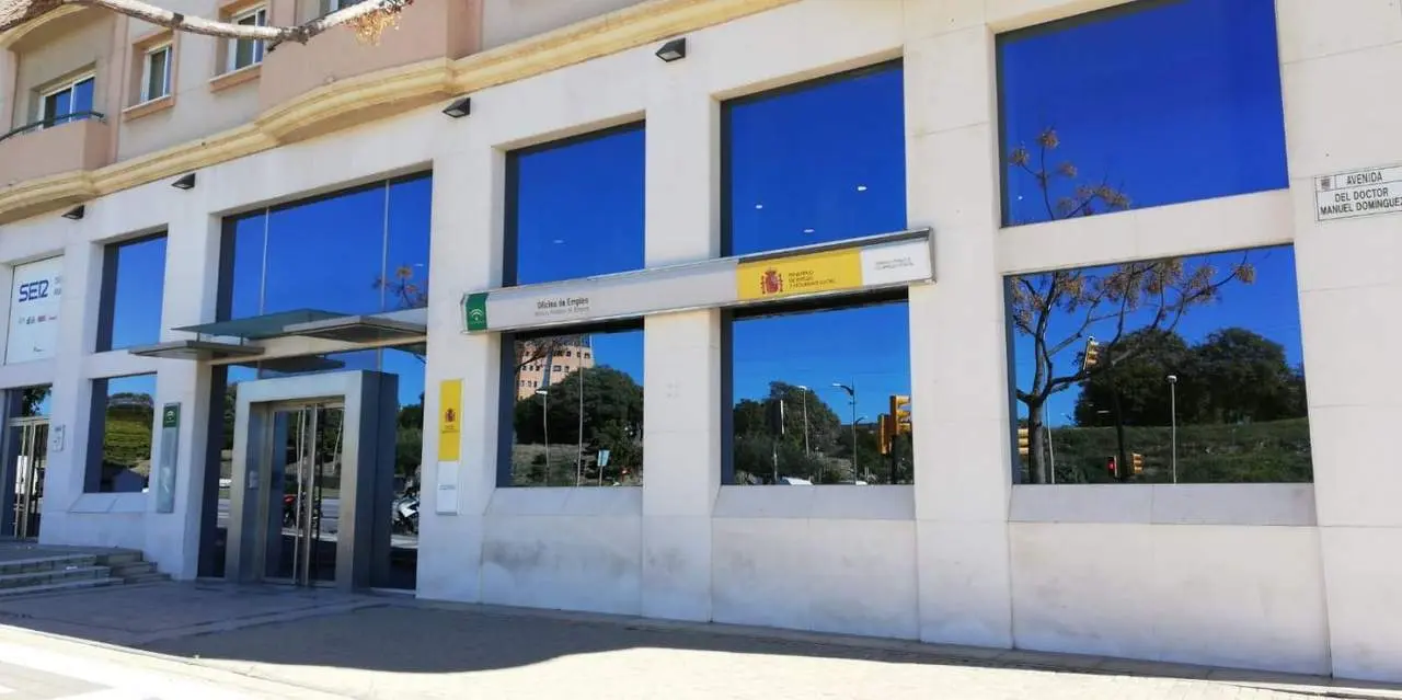 Oficina de empleo en M&aacute;laga. - VM