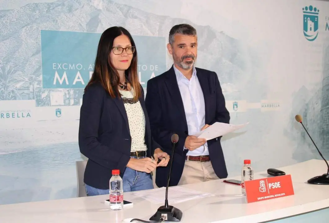Isabel P&eacute;rez y Jos&eacute; Bernal informaron de este asunto en una rueda de prensa. - VM