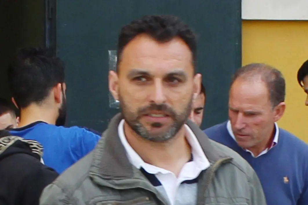Edu G&aacute;lvez, entrenador de la Divina Pastora - Ra&uacute;l J. Bustillos