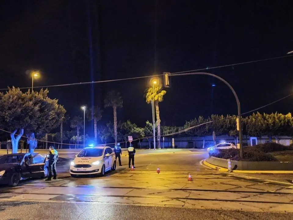 Polic&iacute;a Local de V&eacute;lez. - AI