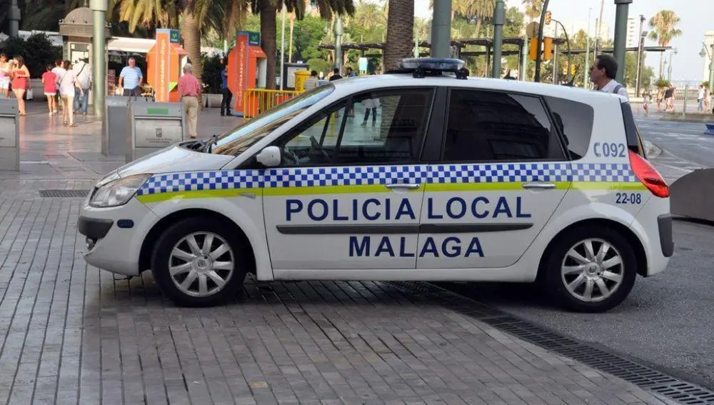 Patrulla de la Polic&iacute;a Local. - VM
