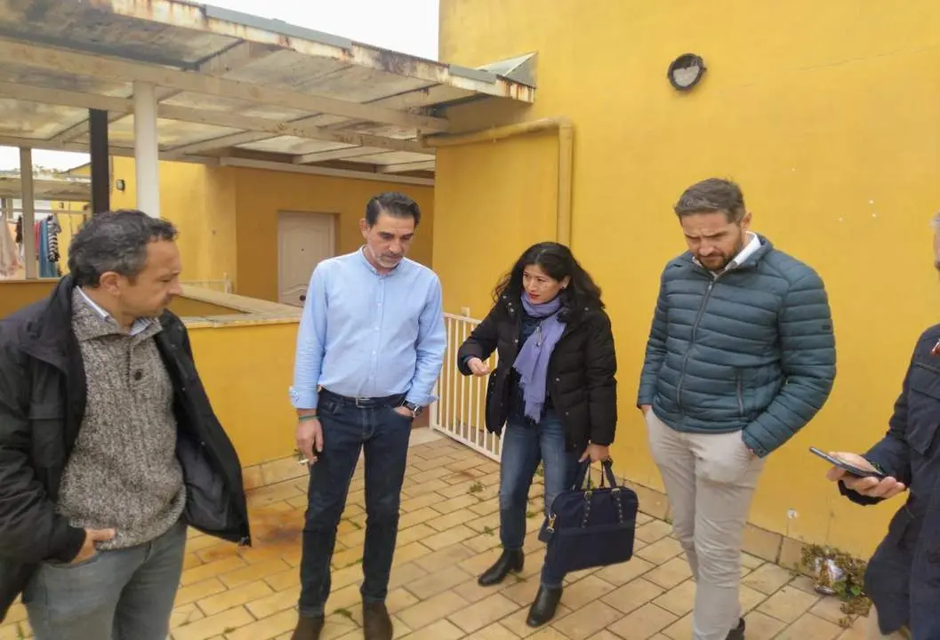 Ana H&eacute;rica Ramos en una visita a una promoci&oacute;n de viviendas de Emuvijesa - jerez,es