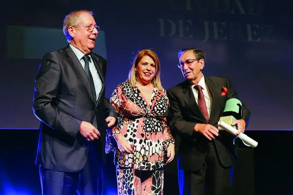 La alcaldesa en la entrega de los premios Ciudad de Jerez en 2019 - Cristo Garc&iacute;a