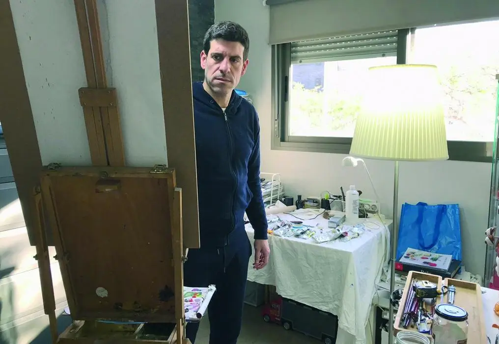 Eduardo Mill&aacute;n ha instalado el estudio de trabajo en su propia casa esta pasada semana. - Cedida