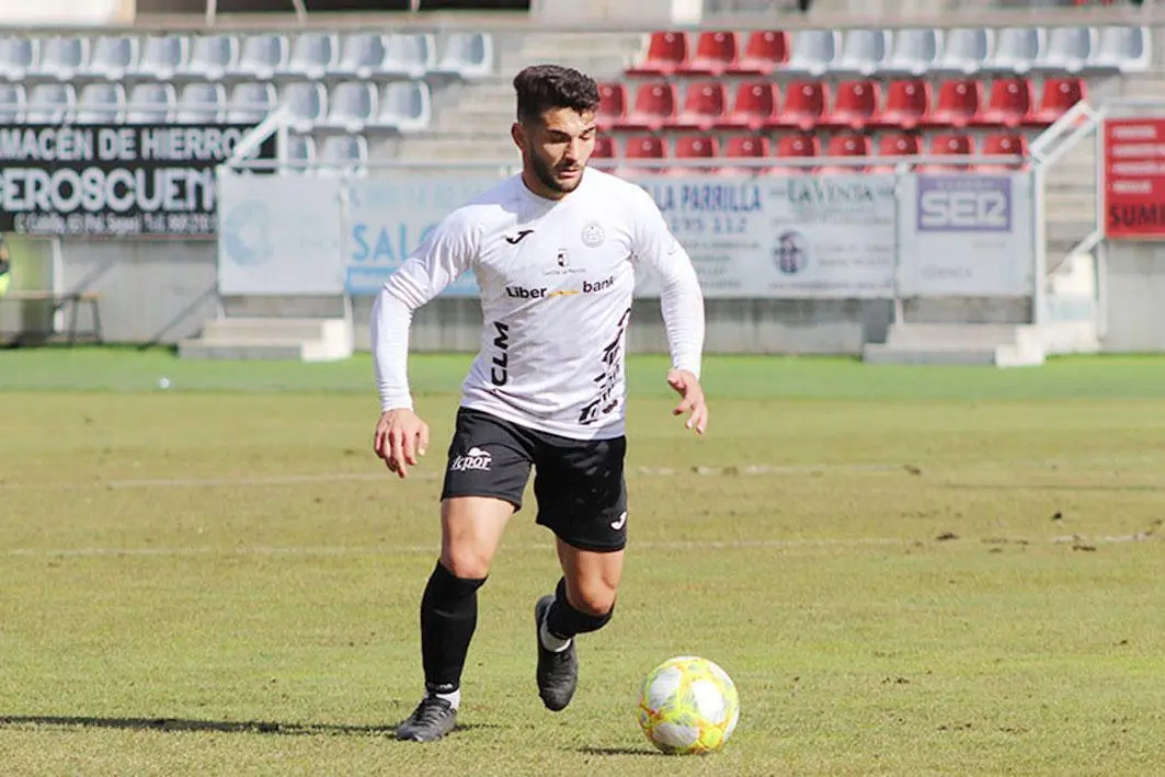 &Aacute;lvaro Ram&iacute;rez en un partido disputado con el Conquense esta misma temporada - A. I.