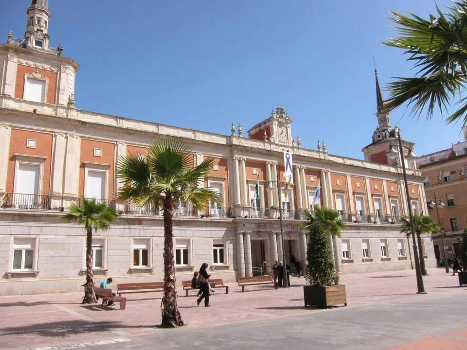 Fachada del Ayuntamiento de Huelva. - VH