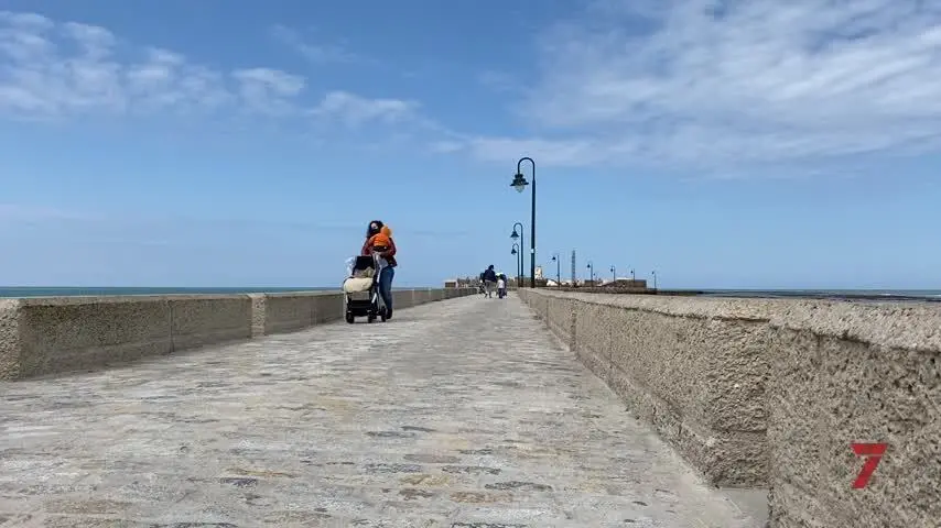 Vuelve lentamente la vida a las calles de la mano de los ni&ntilde;os