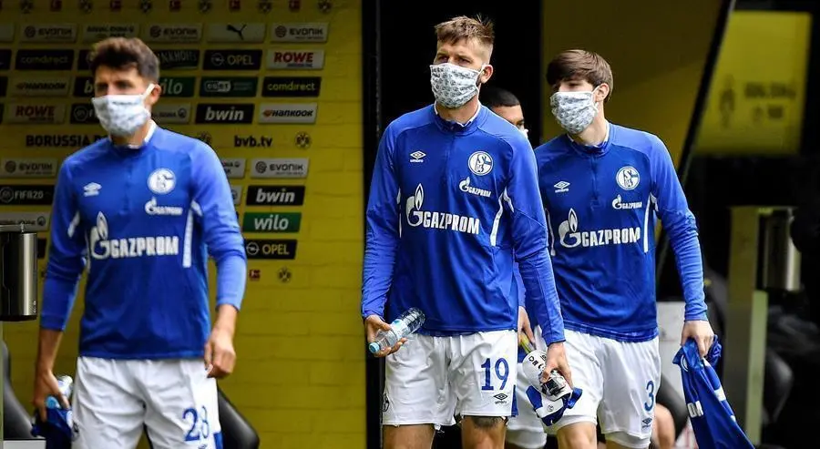 El Dortmund vuelve con goleada ante el Schalke en el derbi del Ruhr