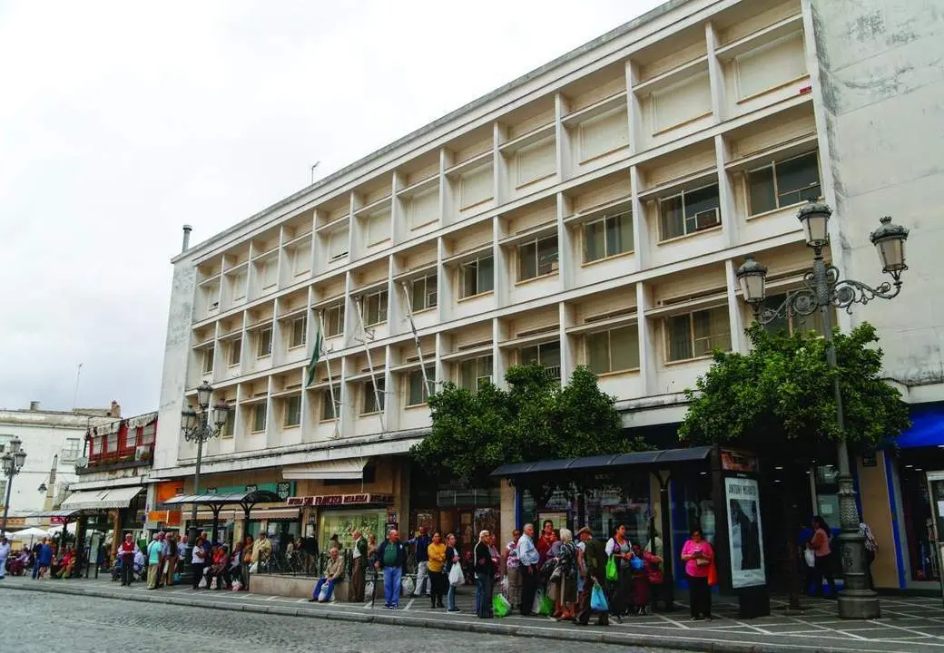 Edificio de la plaza Esteve. - Marga &Aacute;vila