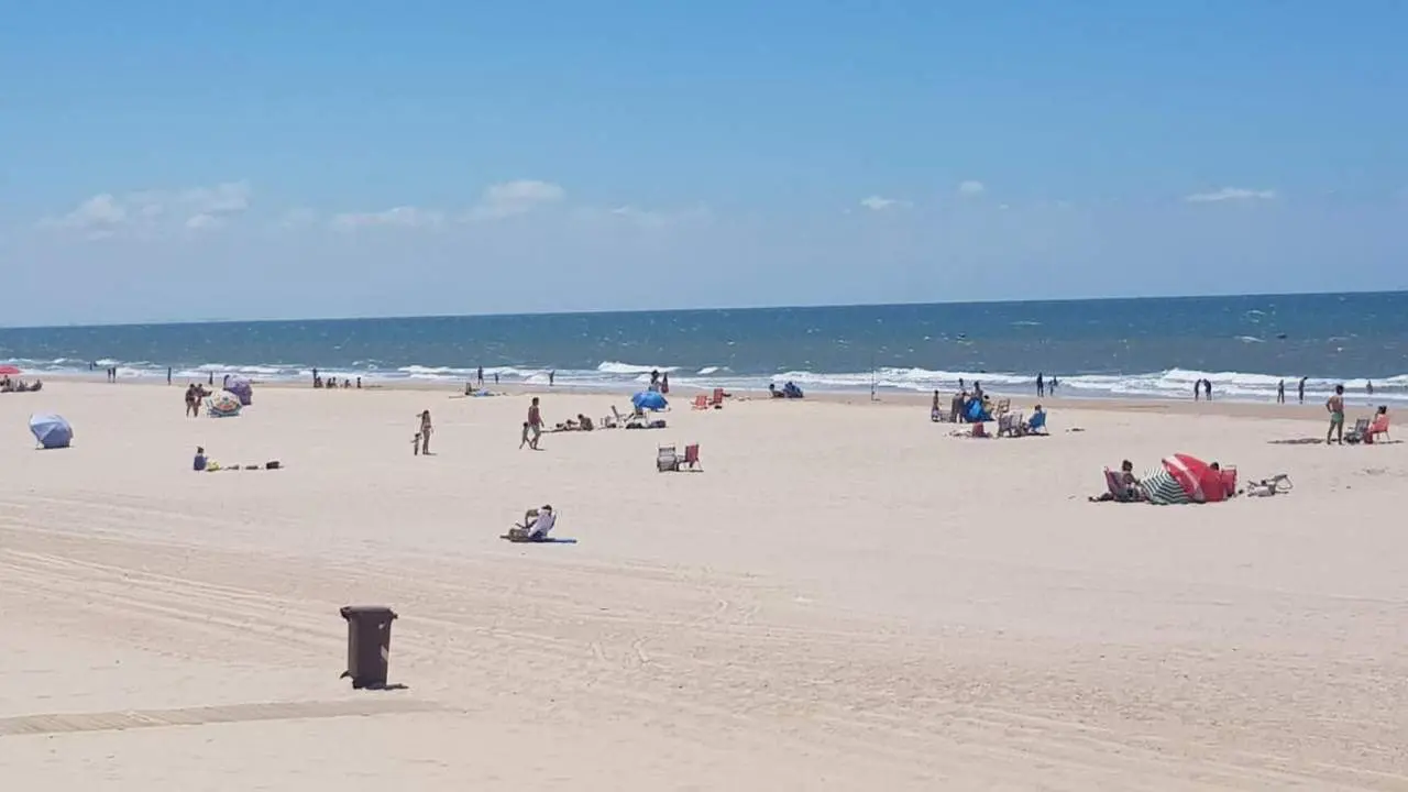 Playa de Matalasca&ntilde;as este jueves. - VH