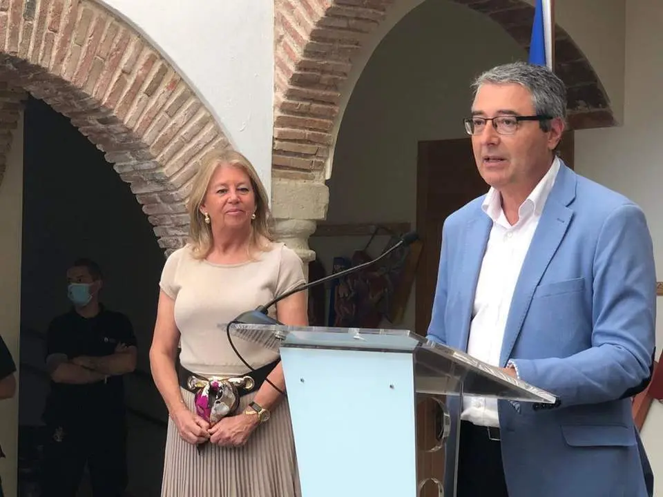 El presidente de la Diputaci&oacute;n y de Turismo Costa del Sol. - VM