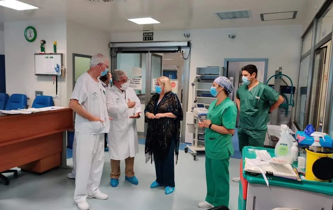 Visita a la UCI del Infanta Elena. - VH