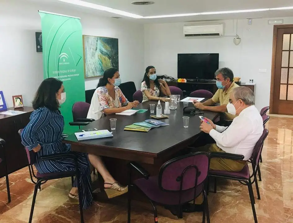 Reuni&oacute;n del Colegio de Abogados y el IAM. - VH